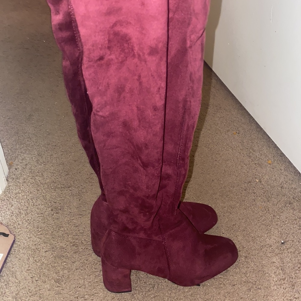 Knee high boots - Picture 3 of 4